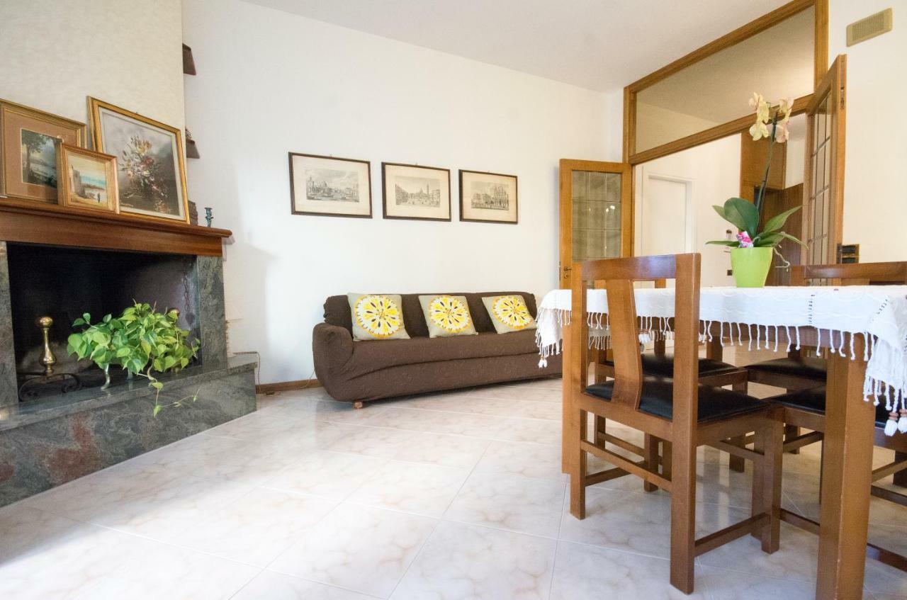 Apartamento Casa Fedora Lecce Exterior foto